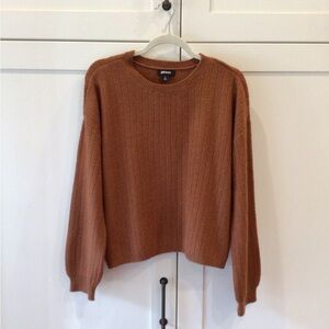 DKNY Sweater Size M